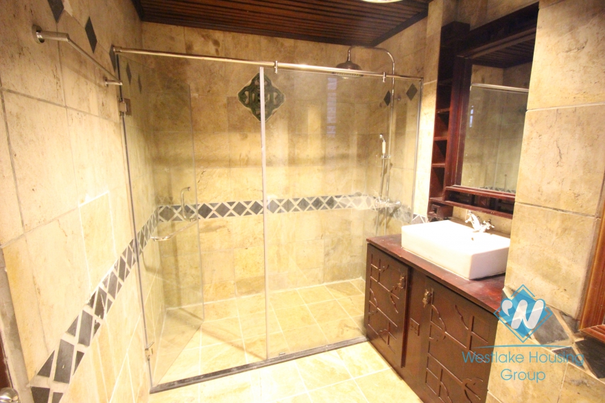 A unique villa with a luscious garden and swimming pool for rent in Tay Ho